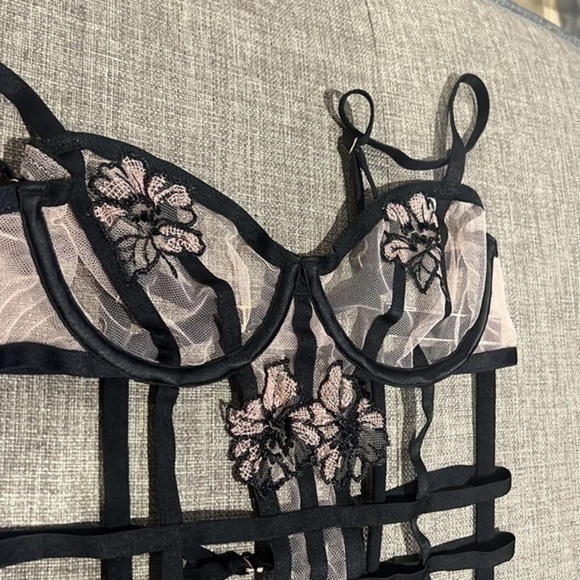 Victoria Secret Bondage Embroidery Bodysuit - Picture 4 of 6